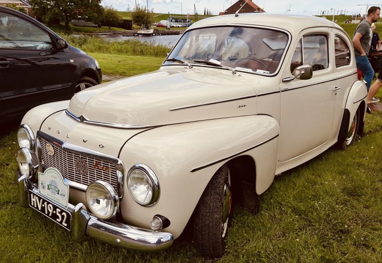Oldtimerfestival Termunterzijl — muziek in Delfzijl
