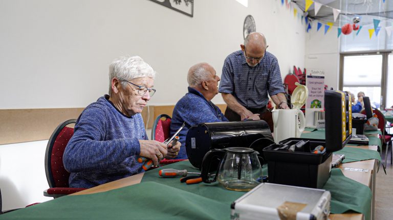 Repair Café – Wieringerwerf — markt-eten in Den Oever