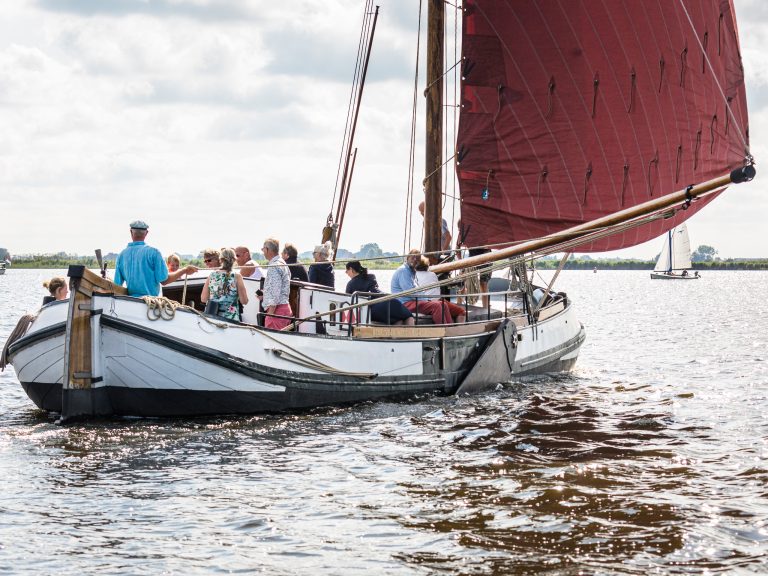 Cruise heeg – balk — natuur in Heeg