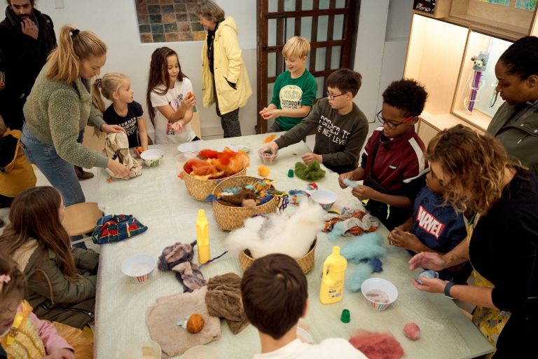 Knutselen in het kasteel — familie-kids in Huizen