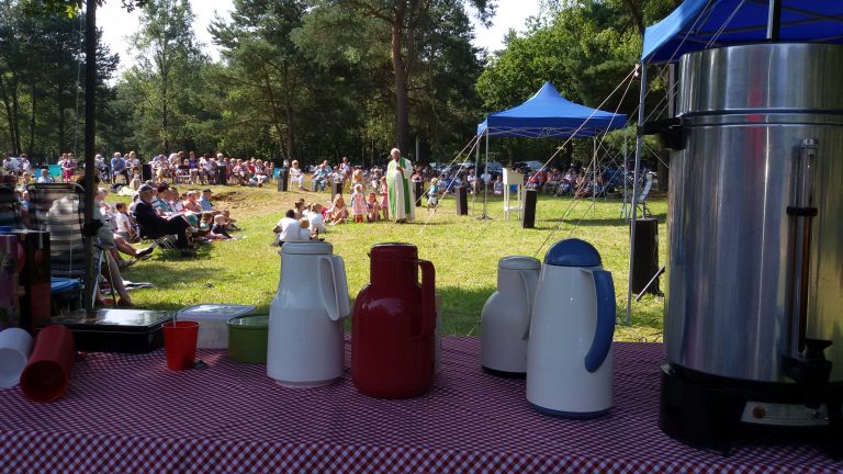 Openlucht heide kerkdienst — natuur in Putten